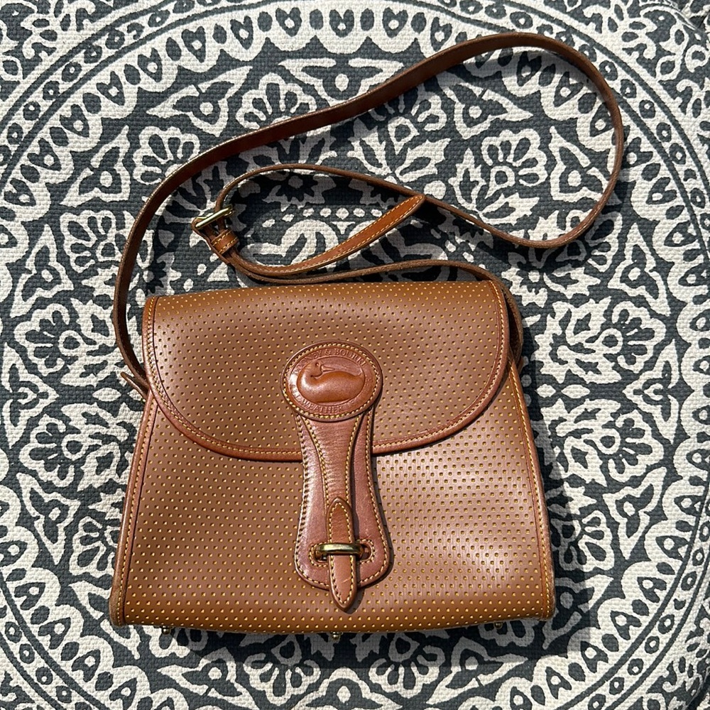 Dooney & Bourke medium Essex crossbody purse